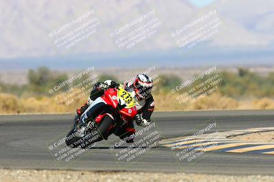 media/Jan-16-2022-CVMA (Sun) [[7f3d92989d]]/Race 3 Amateur Supersport Middleweight/